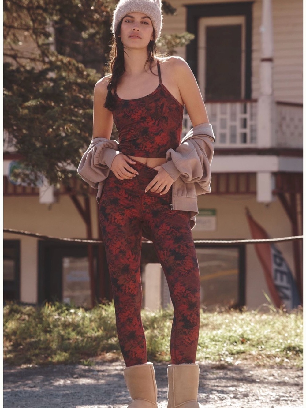 Beyond Yoga Burgundy Floral Leggings & Crop Tank Set M/L